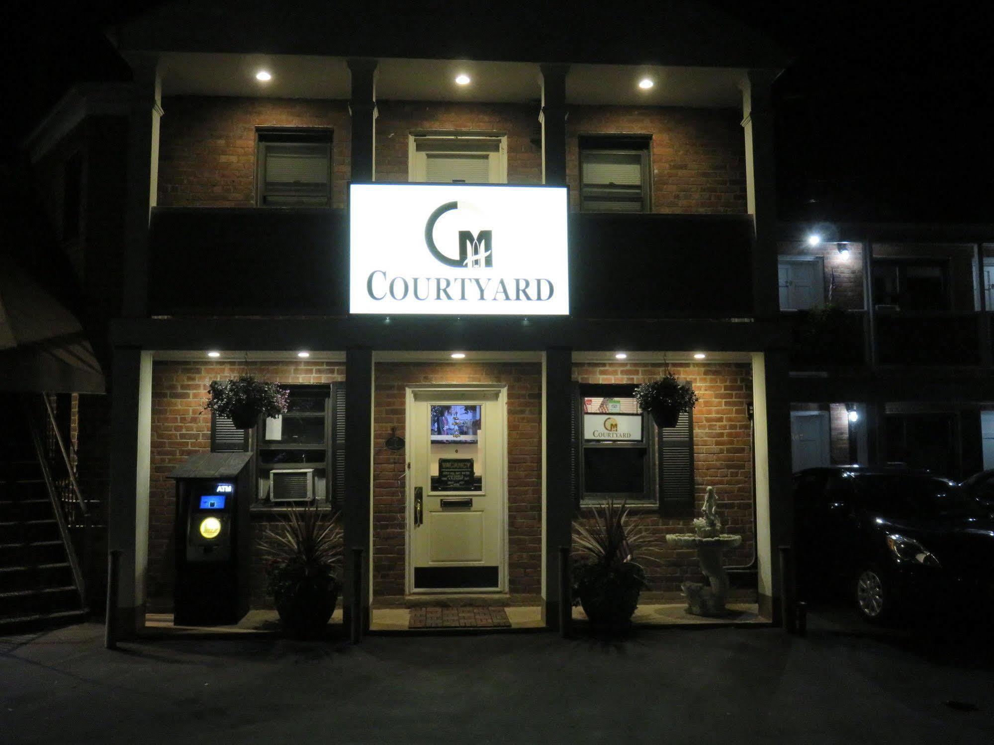 Central Motel Courtyard Уайт Плейнс Екстериор снимка