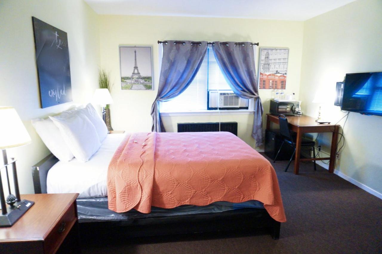 Central Motel Courtyard Уайт Плейнс Екстериор снимка